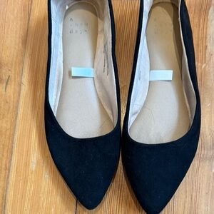 Elegant Black Women's Flats